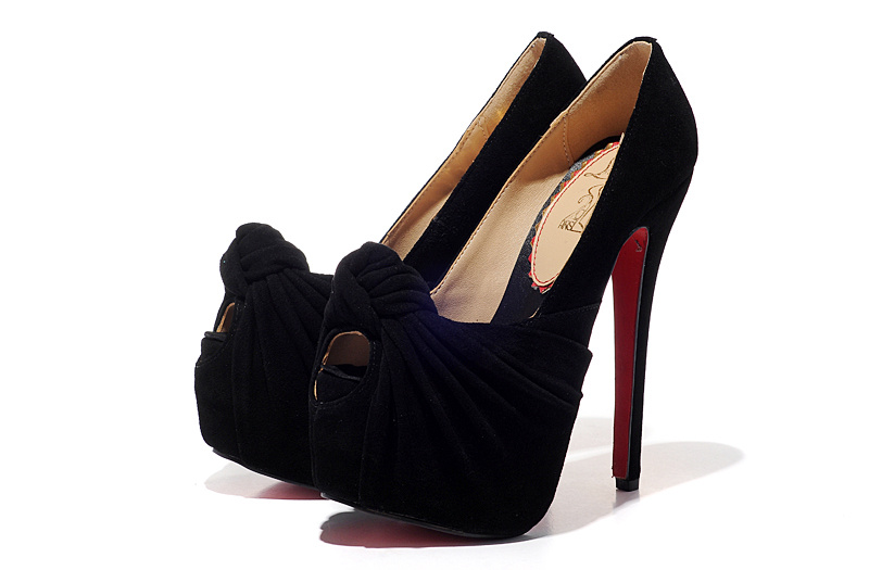 louboutin chaussure prix