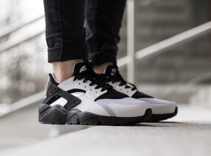 nike huarache femme blanche et noir