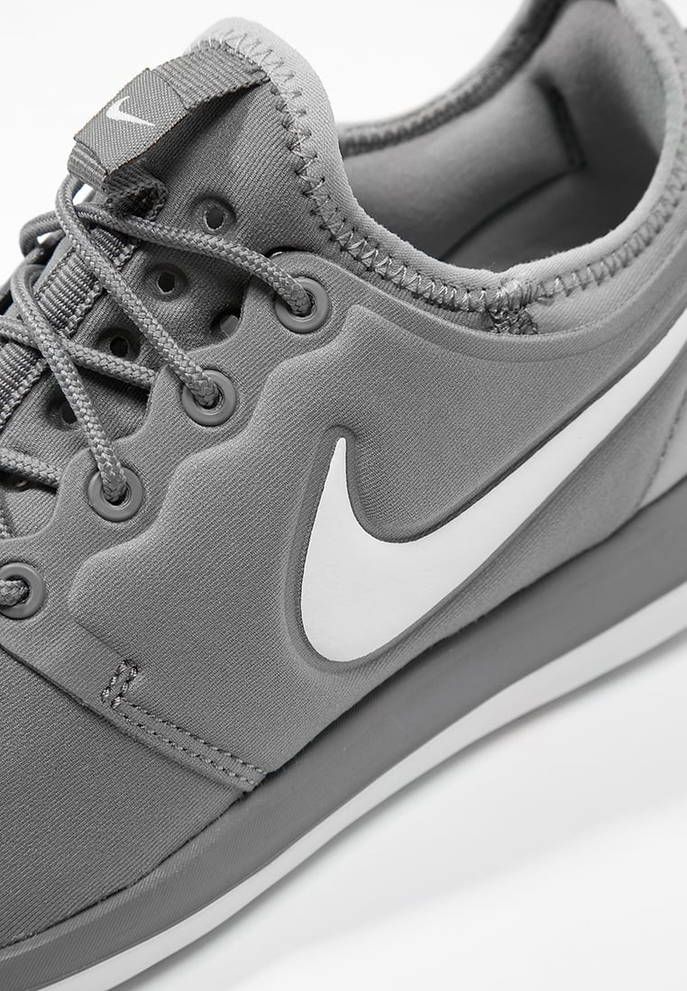 nike roshe one femme blanche